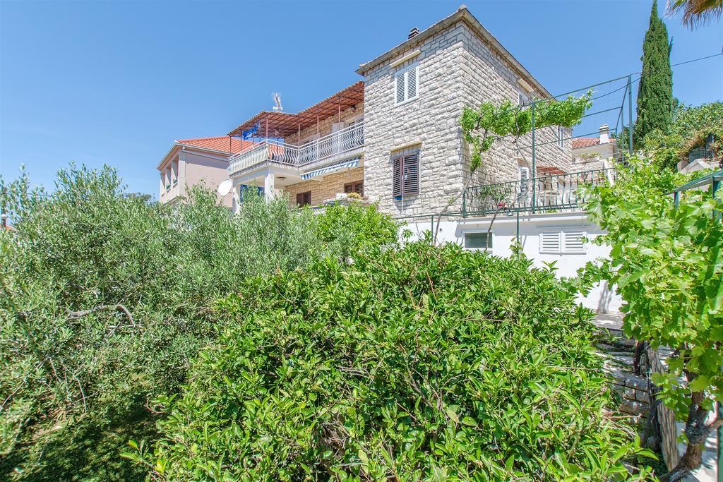 Apartments Vojka Milna  Zewnętrze zdjęcie