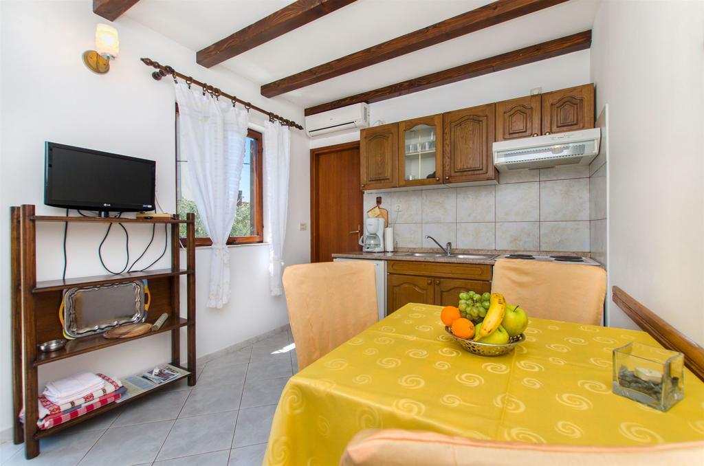 Apartments Vojka Milna  Zewnętrze zdjęcie